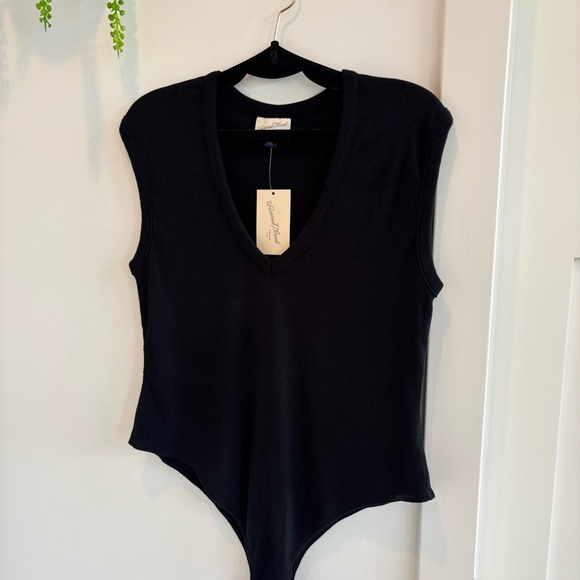 Universal Thread NWT Women's Black Ribbed Bodysuit High Neck Sleeveless Size XL - Picture 2 of 10